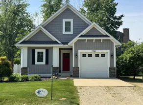 Frankie's Place-Dog Friendly-Screened Porch-HotTub - Image 3