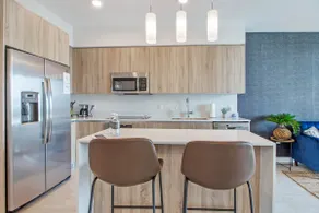 Irresistible Eclectic 1 Bdrm Condo-Miami Design - Image 5
