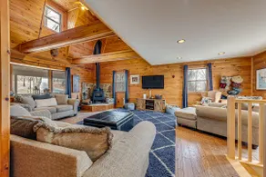 2 Mi to Elk Mountain: Poconos Escape on 11 Acres! - Image 4