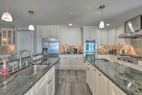 Spacious Granbury Home w/ Lakefront Outdoor Oasis! - Image 3