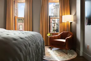 Junior Suite in the heart of downtown Manhattan - Image 3