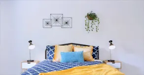 Blue Apt. #B |Stylish & Private 2BR |North Seattle - Image 3
