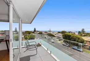 Penthouse Spectacular Ocean Views From Every Room - Image 2