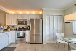 Jupiter Condo w/ Pool Access, Walk to Beach! - Image 5