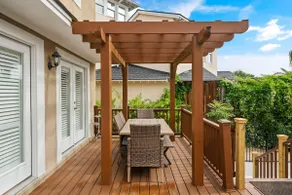 Ohhh so close to the Village with a POOL! Sleeps 8 - Image 3