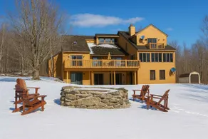 Family-Friendly Windham Estate, Swimming Pond, Spa - Image 2
