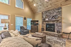 Sevierville Cabin: Deck w/ Picnic Table & Hot Tub! - Image 3