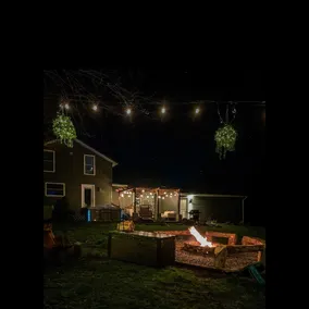Vineyard View-Walkable to Two Wineries + River| Hot Tub, Karaoke, Fireplace - Image 3