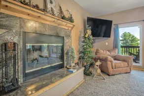 Nature's Oasis, 4BD Ranch Retreat, Hot tub! - Image 3