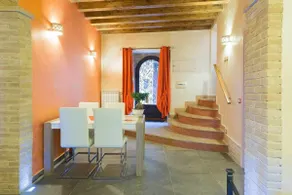 Orange House, entire apartment with terrace - Image 3