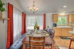 'The Peacock House' - Waterfront Home w/ Hot Tub! - Image 5