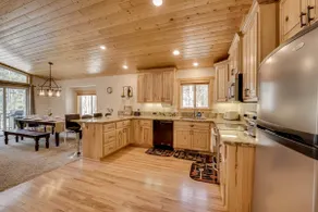 Kid/Pet Friendly! Close to Sugar Bowl! - Image 5