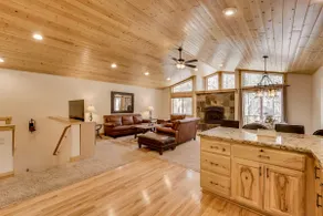 Kid/Pet Friendly! Close to Sugar Bowl! - Image 4