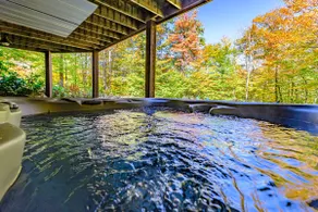Woodroad Chalet-  Ski house close to water, Hot tub, large lot - Image 2
