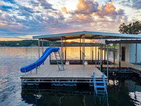 Great Location, Main Channel Views, Dock, Hot Tub - Image 2