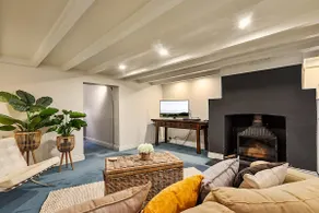 Blackwood Tree Cottage Heritage Listed Evandale - Image 3