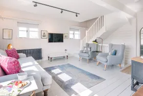 The Old Granary Cottage Woodbridge Air Manage Suffolk - Image 2