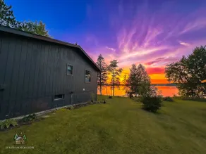 Edgewater Retreat on Beautiful Soo Lake! - Image 3