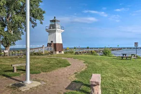 Lakeside Kent Home w/ Pier + Boat Ramp Access - Image 3
