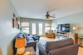 Beach & Pool Access at Condo on Cedar Key! - Image 4