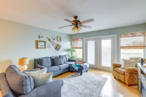 Beach & Pool Access at Condo on Cedar Key! - Image 3