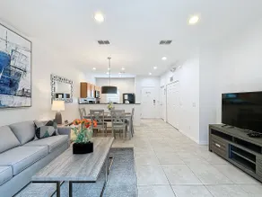 Amazing Townhouse close to Disney 2 Bed 2,5 Bath townhouse - Image 2