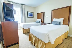 NEW ENGLAND SEAPORT ESCAPE in our 2 Bedroom Deluxe - Image 5