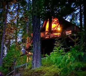 Stunning A-Frame | Private Park | Mountain & Lake - Image 2