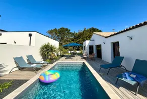 Villa Rosemonde Beach 700m Heated Pool Boules Pitch Garden Sleeps 8 - Image 2