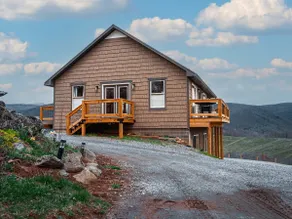 Secluded Cabin Panoramic View by Grayson Highlands - Image 4