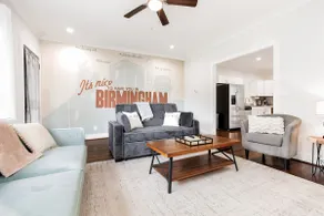 The Birmingham Bungalow | Walk to Amphitheater! - Image 4