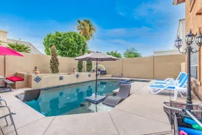 Luxury Cul-De-Sac Home With Heated Pool & 5BR - Image 3