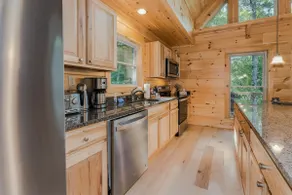 Hideaway Cabin · Hideaway Cabin in Cedar Mountain - Image 5
