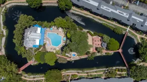 Beautiful Park Shore Resort Condo Unit 113 - Image 4