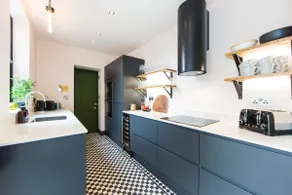 Casa Craven by Casa del Artista, 4 Bedroom Designer Home - Image 2