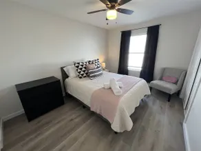 7 Min to Apple | Ensuite 2BR + Garage - Image 4
