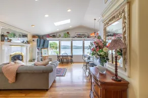 The Cliff House on the Bay w/Stunning Water Views - Image 2