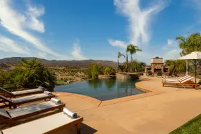 Vineyard View by Fieldtrip 8 Bd with Infinity Pool Hot Tub Games - Image 3