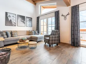Luxury chalet with sauna and ski storage - Image 4