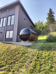 The Charming-Magnificent river view, Hot Tub, Sauna - Image 4