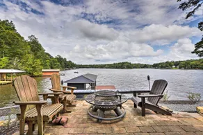 Waterfront Gem on Lake Sinclair with Boat Dock! - Image 2