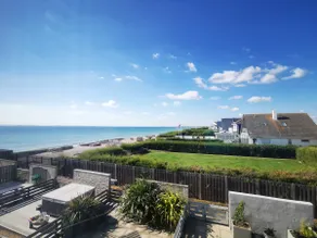 Sea View 3 bedroom seaside property - Image 3