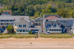 Ocean view, fully renovated beach condo!!! Steps to the sand, sleeps 6 - Image 2