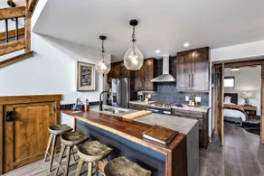 Heaven on Lake Estes! Fireplace and Jacuzzi - Image 4