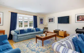 Rookley Farm Lodge Charming Manor Pool House with Heated Pool, Tennis Court & Gardens - Isle of Wight Rural Countryside Escape - Image 2
