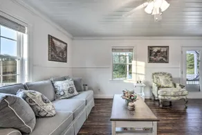 Waterfront Dunlap Cottage: Large Yard + Views - Image 5