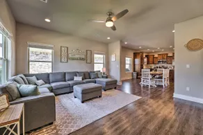 Fayetteville House: Pool Access & Gas Grill! - Image 3