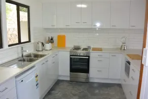 Alicante | 3 Bedroom, 1 Bathroom, Sleeps 6 - Image 2