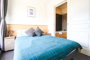 Penthouse 3-bed apartment with large balcony, stunning views - Image 4