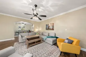 Historic Waco Bear Den! 5 BR/4BA | Garage |Hottub - Image 5